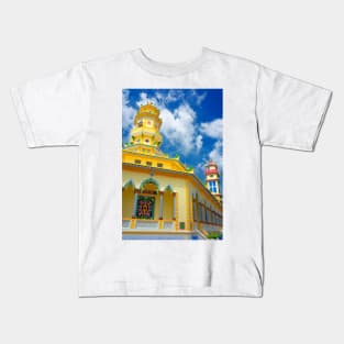 The Cao Dai Temple, Long Xuyen, Vietnam Kids T-Shirt